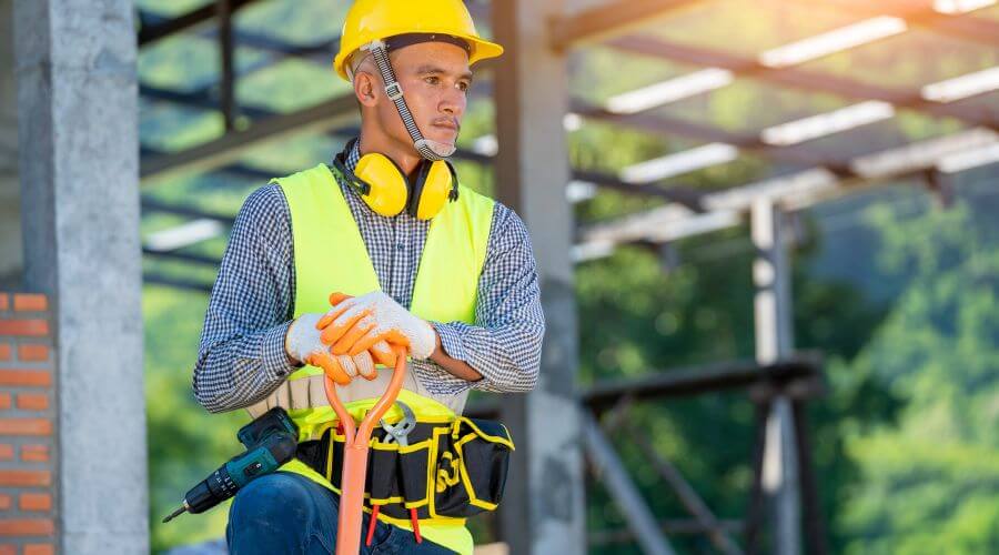 Expert Emergency Roof Repairs services in Cadillac, MI